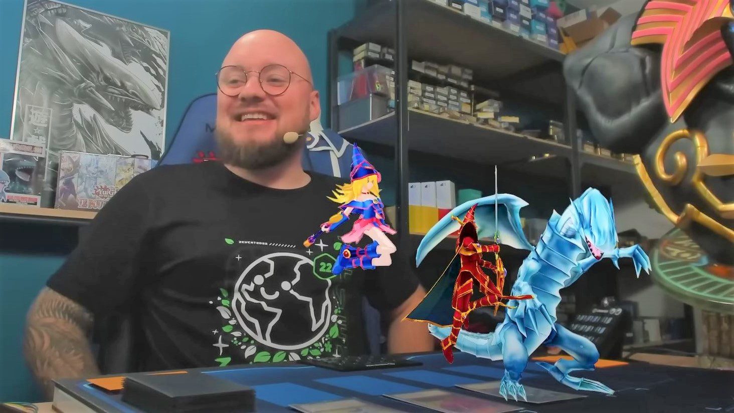 Twitch-Streamer SuperZouloux zeigt wie er das Yu-Gi-Oh!-Kartenspiel wie im Anime zum Leben erweckt.